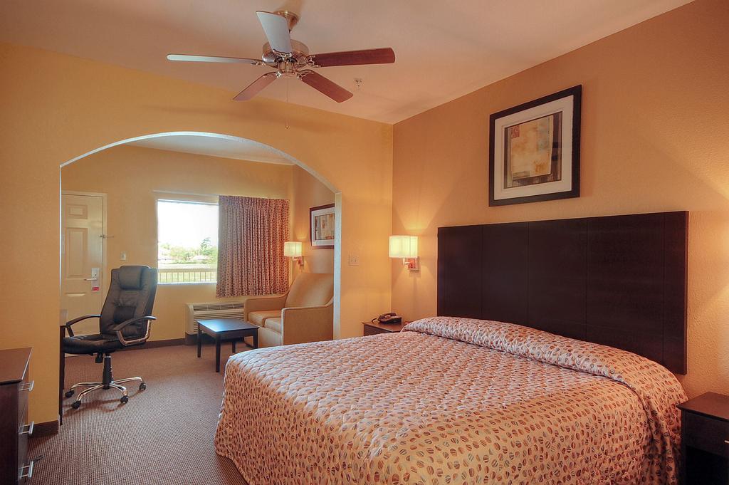 Days Inn By Wyndham Baytown East Quarto foto